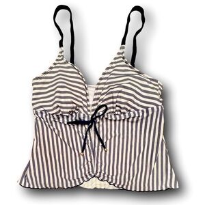 ♥️Ladies tankini Time & Tru blue and cream